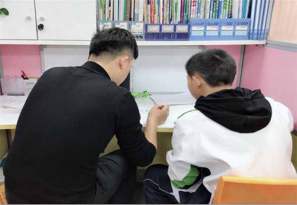 蘇州吳中區(qū)高中全科輔導(dǎo)一對一培訓(xùn)班中小學(xué)課外補(bǔ)習(xí)提優(yōu)班推薦